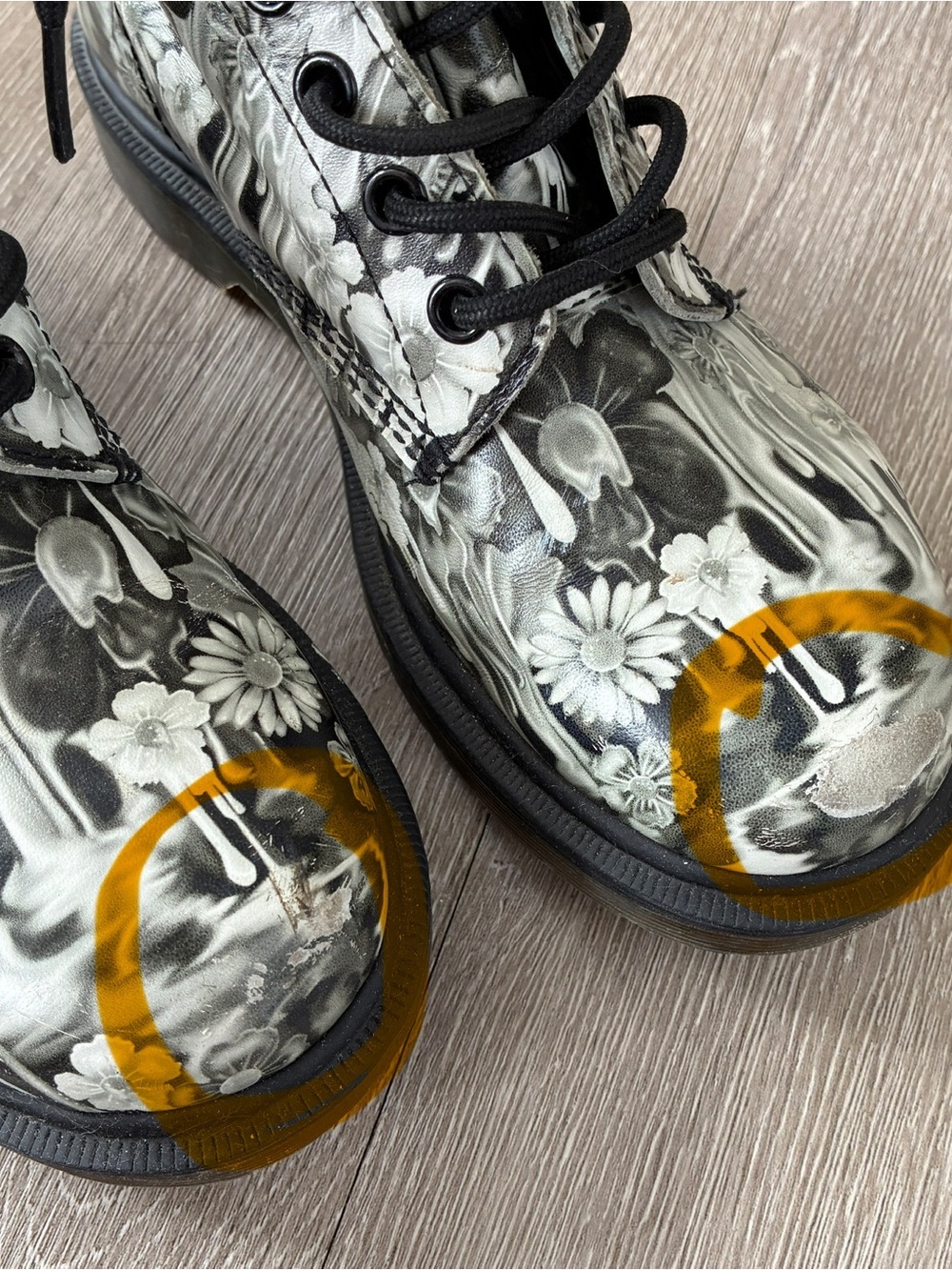 DR MARTENS rare floral slime drip boots punk grunge indie monotone leather - Picture 2 of 8